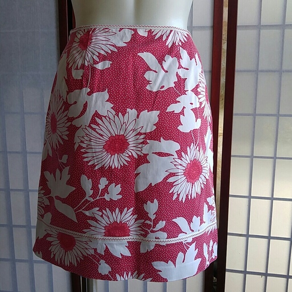 Skirt - Picture 4 of 8